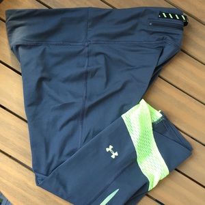 Under Armour crop, Medium